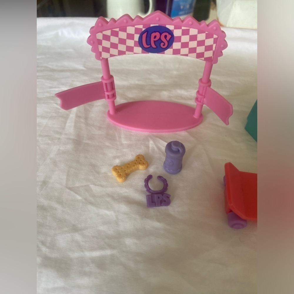 Littlest Pet Shop Trainin' Park Set Racing fun - Picture 11 of 11